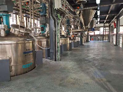 خط إنتاج مبيدات الآفات لمصنع تابع للجيش المصري